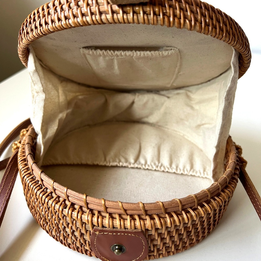 Round Rattan Crossbody Bag Capiz Shell Mosaic Boho Coastal Woven Purse - Picture 8 of 14